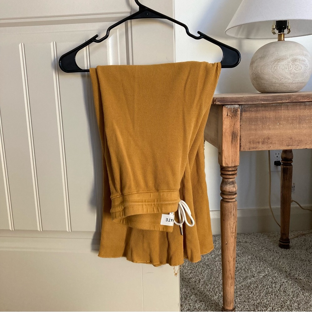 MATE the Label Wide Leg Crop Thermals